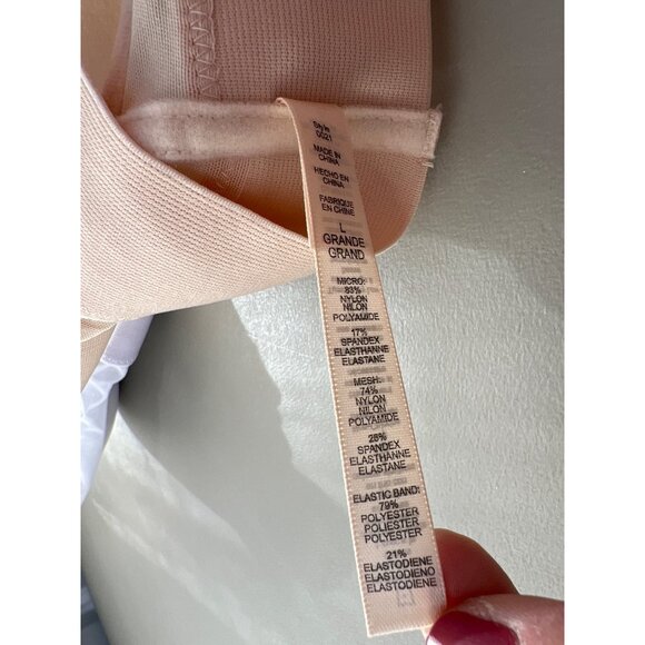 Rhonda Shear 2 Pack Molded Cup Bra Wrap Back Size Large White Light Beige 622.4 - Picture 7 of 10